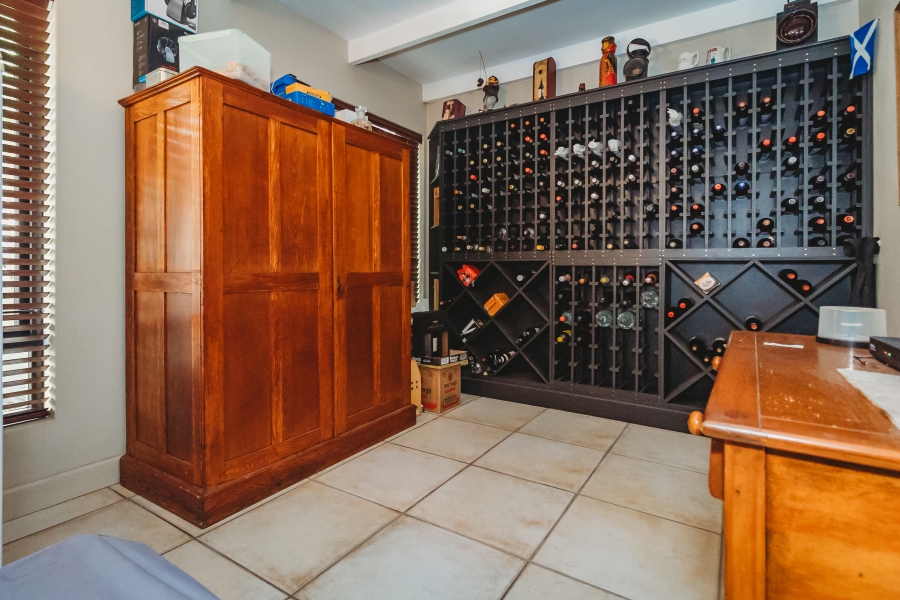 4 Bedroom Property for Sale in Wilderness Central Western Cape